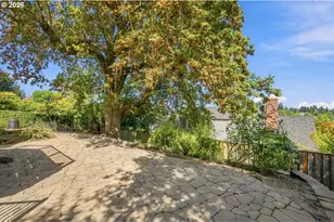 811 SW Evans St, Portland, OR 97219 - Photo 34