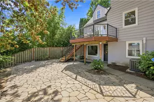 811 SW Evans St, Portland, OR 97219 - Photo 36