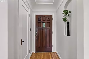 811 SW Evans St, Portland, OR 97219 - Photo 4