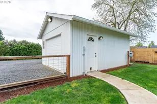 625 S Main St, Mount Angel, OR 97362 - Photo 34