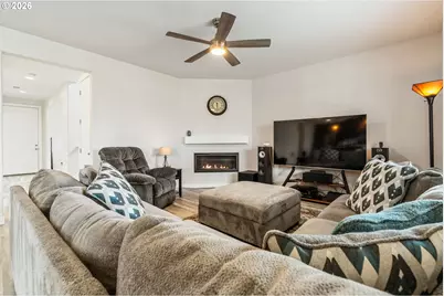 531 N Avery Dr, Ridgefield, WA 98642 - Photo 8