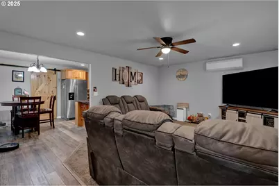 164 Moon Hill Rd, Tenmile, OR 97481 - Photo 4