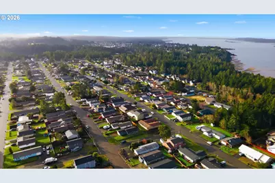 1590 Saint John Ave, Coos Bay, OR 97420 - Photo 32