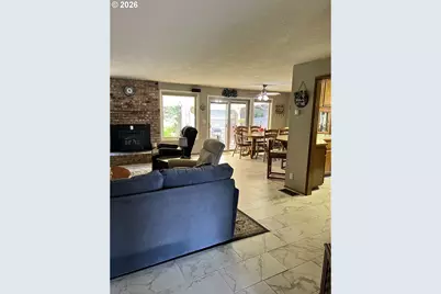 1111 Risden Pl, Eugene, OR 97404 - Photo 4