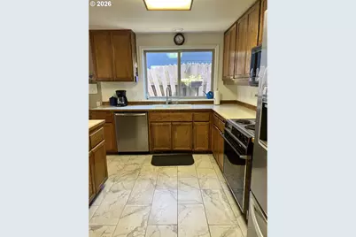 1111 Risden Pl, Eugene, OR 97404 - Photo 6