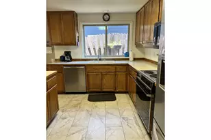 1111 Risden Pl, Eugene, OR 97404 - Photo 6