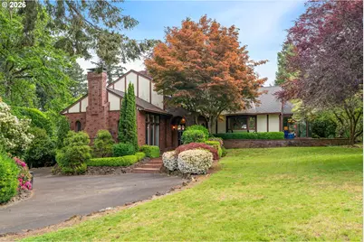 10000 SE Cambridge Ln, Milwaukie, OR 97222 - Photo 1