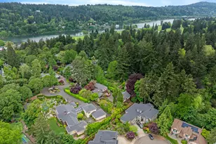 10000 SE Cambridge Ln, Milwaukie, OR 97222 - Photo 44
