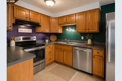 3419 E 21st St #F11, Vancouver, WA 98661 - Photo 12