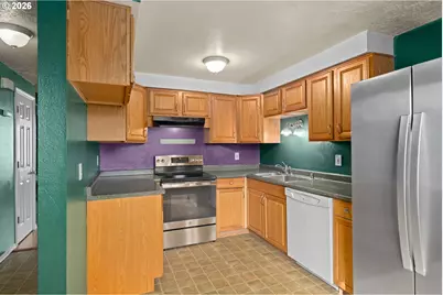 3419 E 21st St #F11, Vancouver, WA 98661 - Photo 32