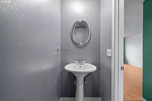 3419 E 21st St, Vancouver, WA 98661 - Photo 14