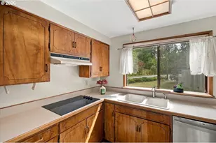 1792 SW Brooklane Dr, Corvallis, OR 97333 - Photo 10