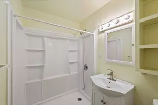 303 S Empire Blvd, Coos Bay, OR 97420 - Photo 30