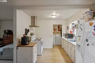 303 S Empire Blvd, Coos Bay, OR 97420 - Photo 38