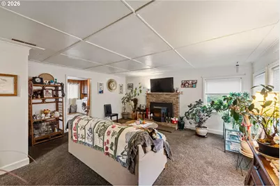 303 S Empire Blvd, Coos Bay, OR 97420 - Photo 4