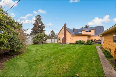 303 S Empire Blvd, Coos Bay, OR 97420 - Photo 16