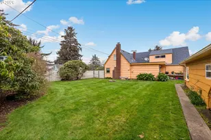 303 S Empire Blvd, Coos Bay, OR 97420 - Photo 16