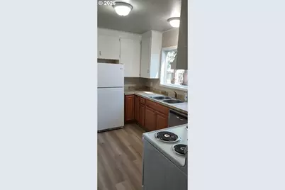 855 S 57th St, Springfield, OR 97478 - Photo 18