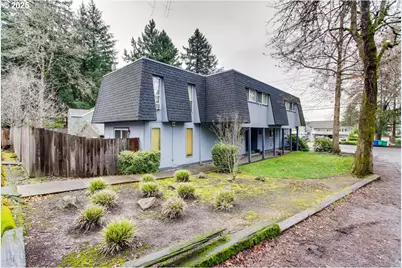 8102 SW 31st Ave, Portland, OR 97219 - Photo 2