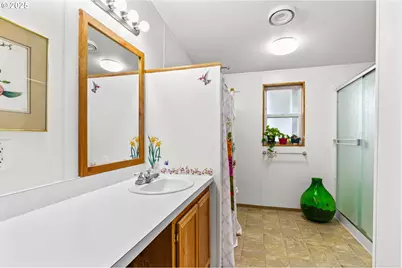 700 N Mill St #69, Creswell, OR 97426 - Photo 16