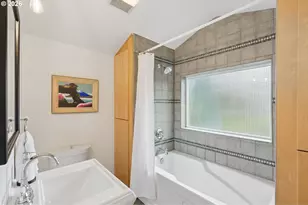5857 NE 24th Ave, Portland, OR 97211 - Photo 32