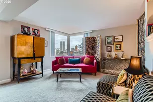 1205 SW Cardinell Dr, Portland, OR 97201 - Photo 2