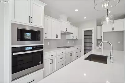 135 E Airedale Ave, La Center, WA 98629 - Photo 6