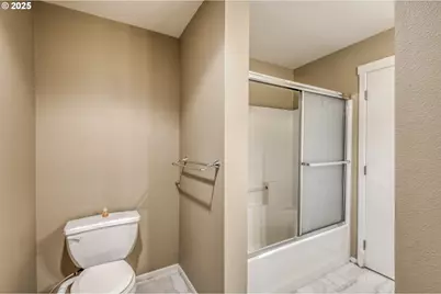 10800 SE 17th Cir #B15, Vancouver, WA 98664 - Photo 16