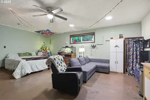 1483 Barton St, Eugene, OR 97404 - Photo 18