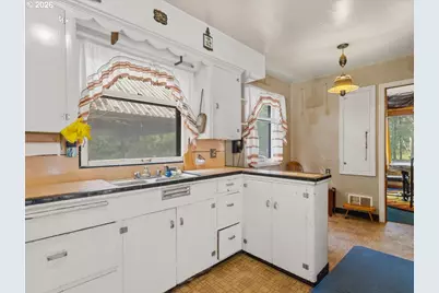 15711 NE 152nd Ave, Brush Prairie, WA 98606 - Photo 6