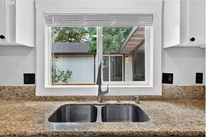807 SE 4th St, Battle Ground, WA 98604 - Photo 14