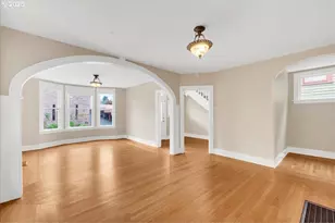 674 11th St, Astoria, OR 97103 - Photo 10