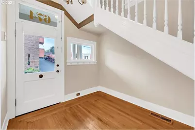 674 11th St, Astoria, OR 97103 - Photo 22