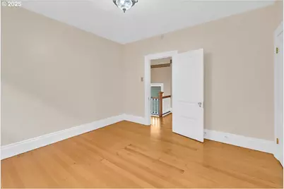 674 11th St, Astoria, OR 97103 - Photo 36