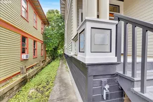 674 11th St, Astoria, OR 97103 - Photo 32