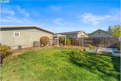 7455 SE King Rd #11, Milwaukie, OR 97222 - Photo 10