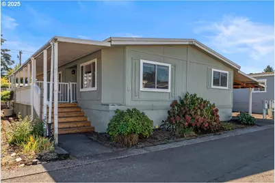 7455 SE King Rd #11, Milwaukie, OR 97222 - Photo 1