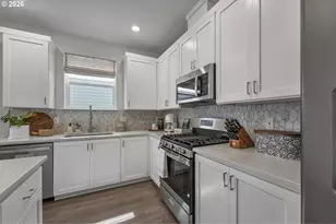 12875 SW Ice Fall Ter, Beaverton, OR 97007 - Photo 10
