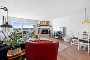 303 N Hayden Bay Dr, Portland, OR 97217 - Photo 16