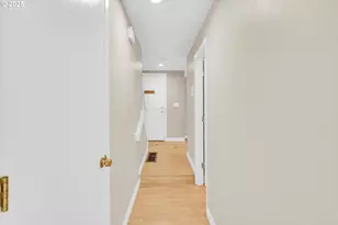 6260 SW Erickson Ave, Beaverton, OR 97008 - Photo 24