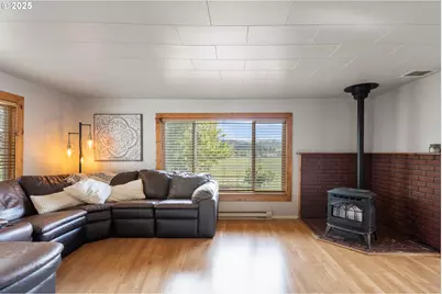 1175 Northside Rd, Sutherlin, OR 97479 - Photo 8