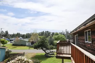 610 Tiara St, Lakeside, OR 97449 - Photo 22