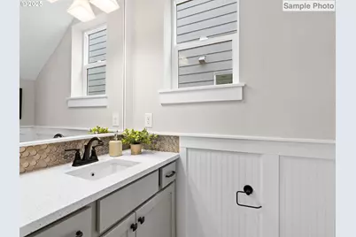 7681 N Kellogg St, Portland, OR 97203 - Photo 8