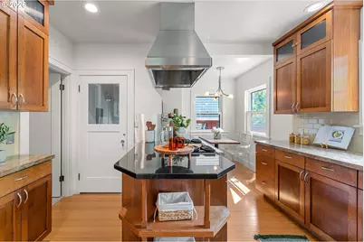 2528 SE 43rd Ave, Portland, OR 97206 - Photo 14