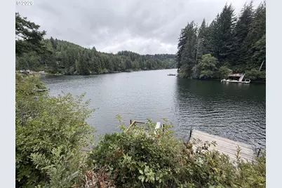 6260 Black Bear Rd, Florence, OR 97439 - Photo 2
