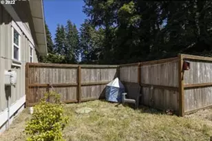 2758 NE 19th St, Lincoln City, OR 97367 - Photo 18