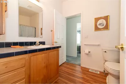 613 Glenbrook Cir, Florence, OR 97439 - Photo 36