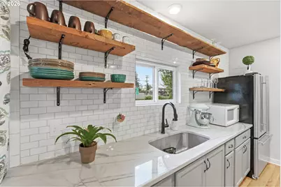 5219 SE Knapp St, Portland, OR 97206 - Photo 6