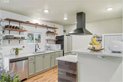 5219 SE Knapp St, Portland, OR 97206 - Photo 4