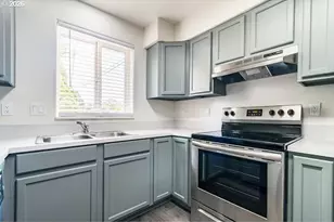 2447 Roosevelt Blvd, Eugene, OR 97402 - Photo 12